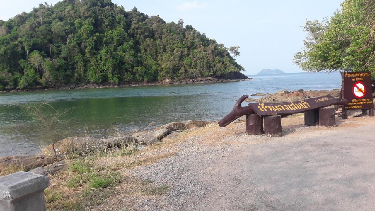 Andaman Peace Resort Ranong Exterior foto